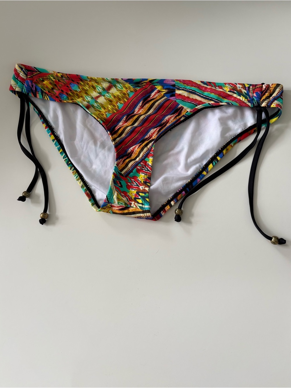 Gianni Bini White Lined Bikini Bottom with Multicolor Trim Never Worn
